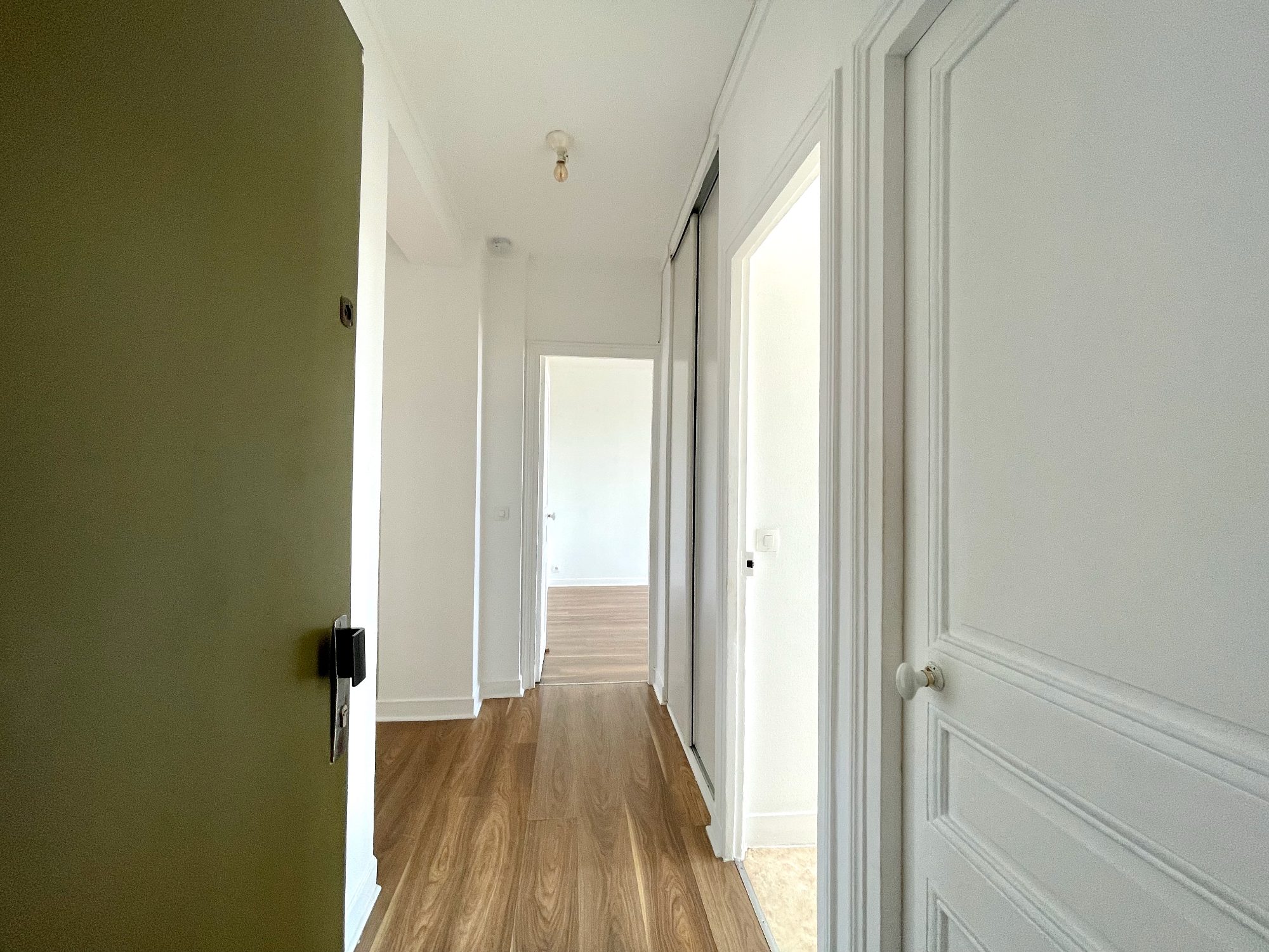 Appartement 2 Pièce(s) Saint-Maurice - Photo 2