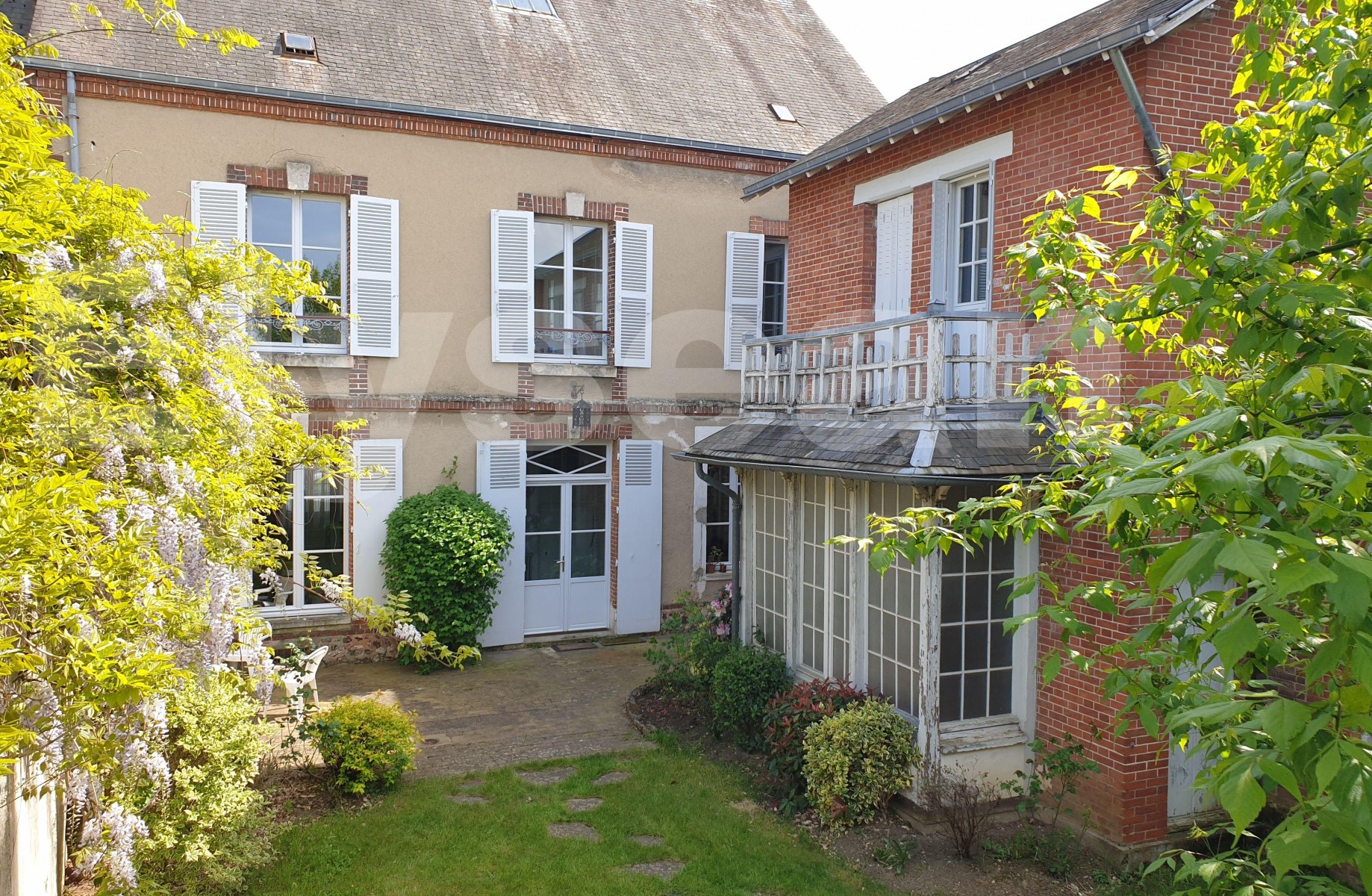 Maison bourgeoise 9 Pièce(s) CHATEAUDUN