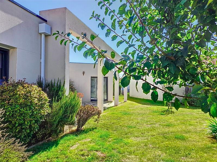 Maison 5 Pièce(s) MOUTIERS-LES-MAUXFAITS - Photo 3