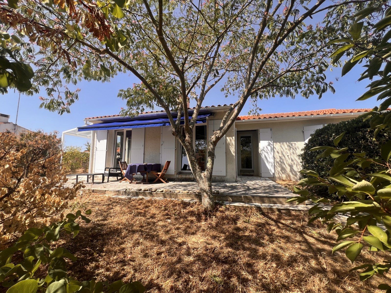 Maison 5 Pièce(s) LONGEVILLE-SUR-MER - Photo 1