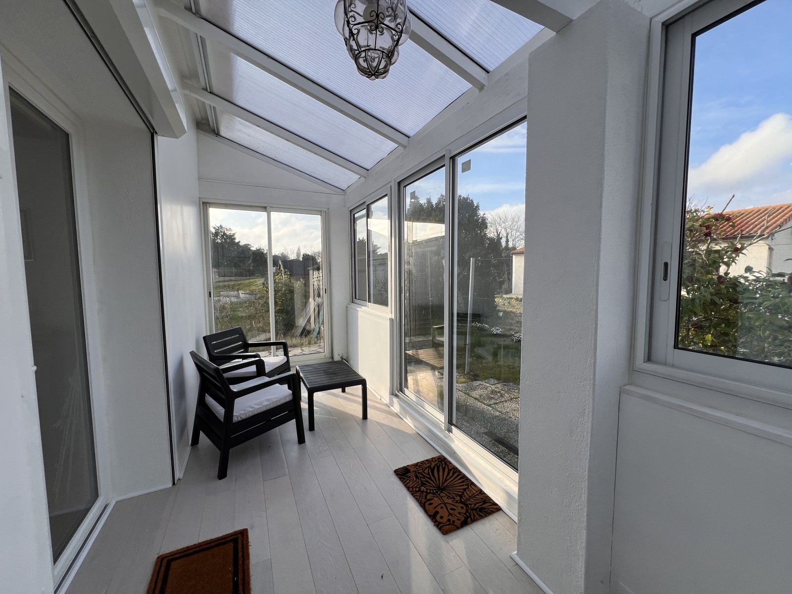 Maison 5 Pièce(s) LONGEVILLE-SUR-MER - Photo 2