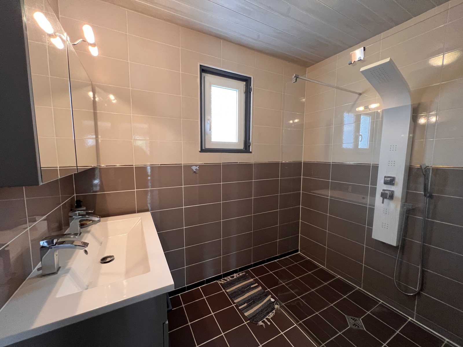 Maison 5 Pièce(s) LONGEVILLE-SUR-MER - Photo 5