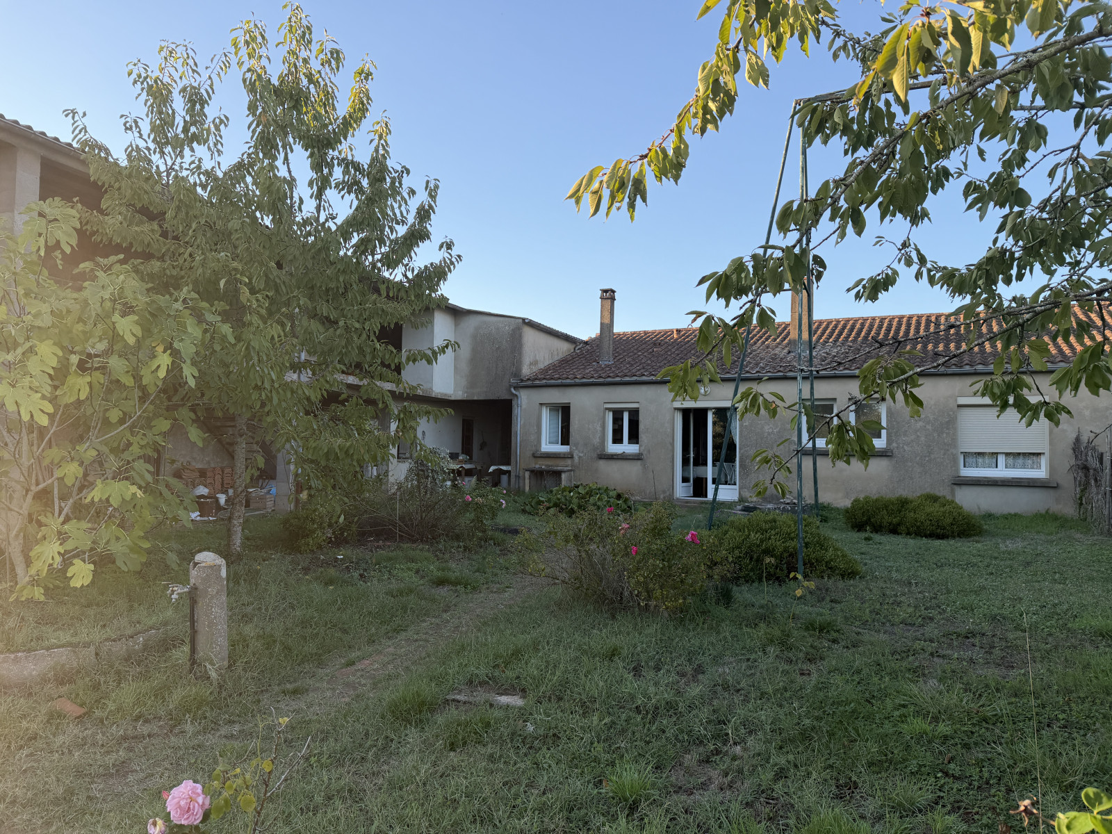 Maison 5 Pièce(s) MOUTIERS-LES-MAUXFAITS
