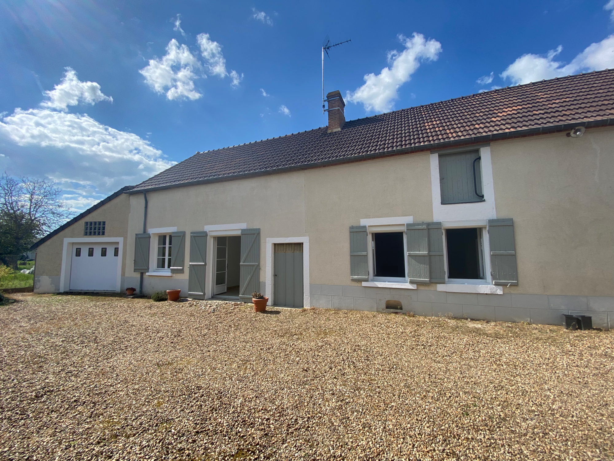 Maison 4 Pièce(s) Mézières-lez-Cléry