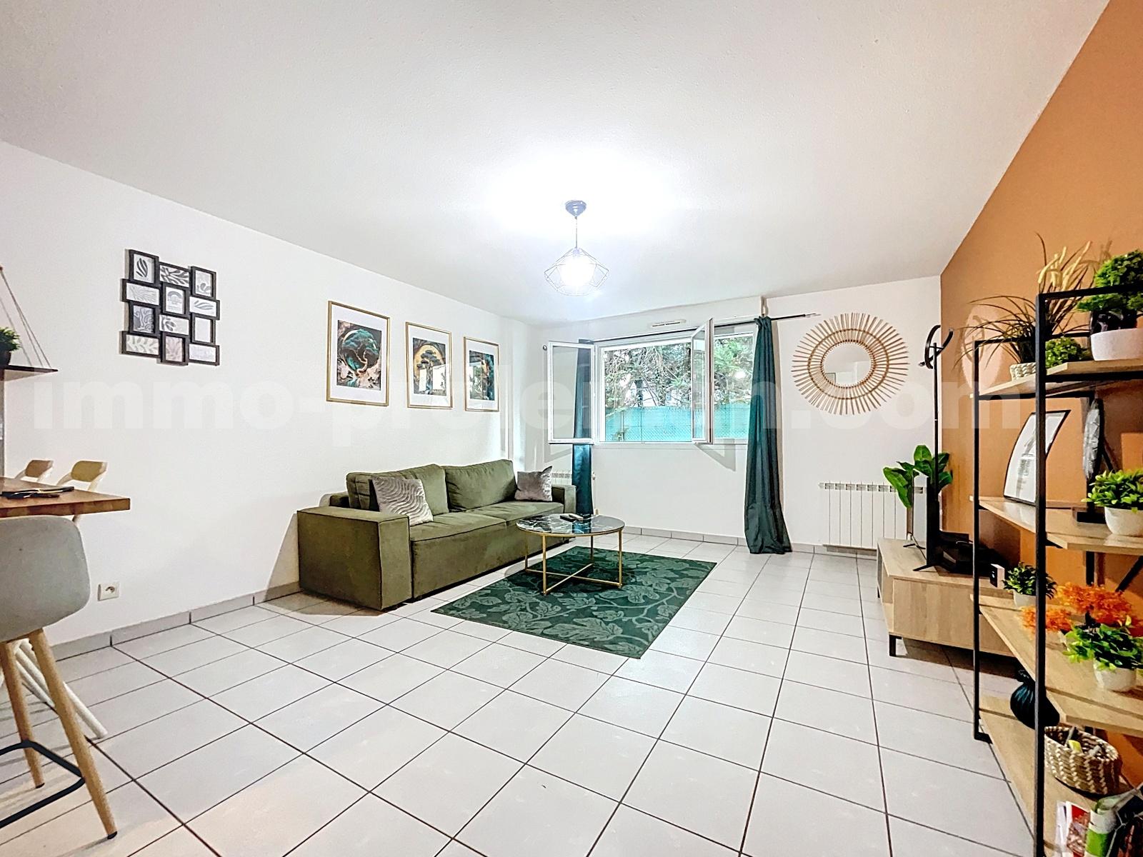 Appartement 2 Pièce(s) VILLE-LA-GRAND