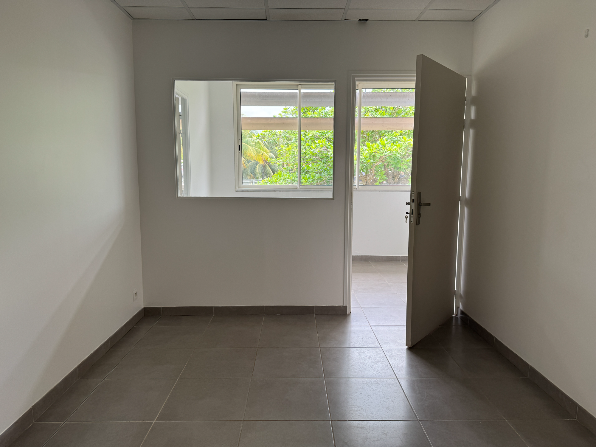 Local d’activités  Sainte-Marie