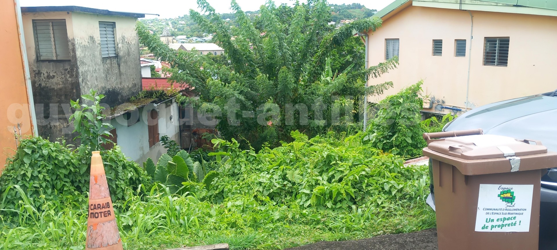 Terrain Constructible  Saint-Esprit