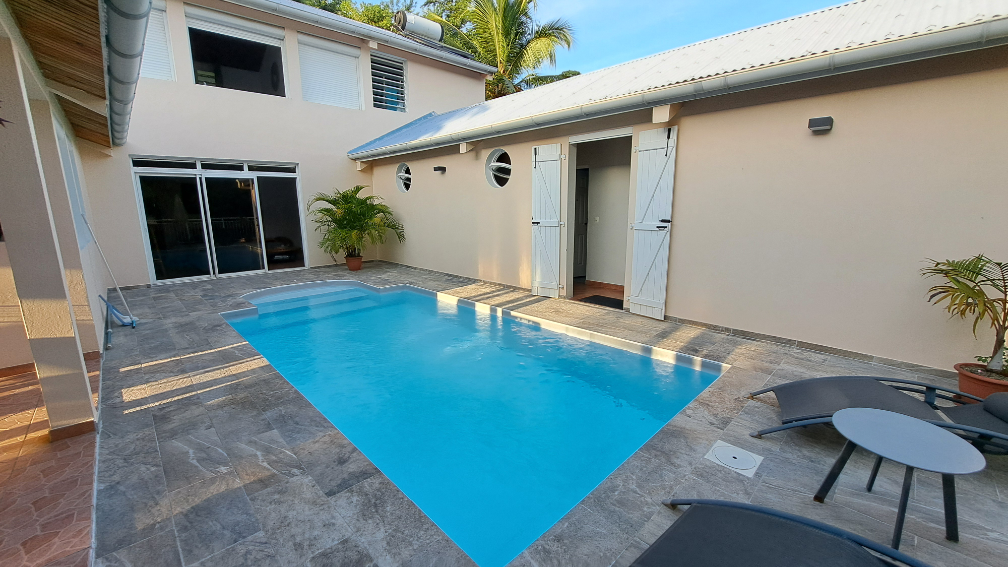 Maison contemporaine 8 Pièce(s) Les Trois-Îlets