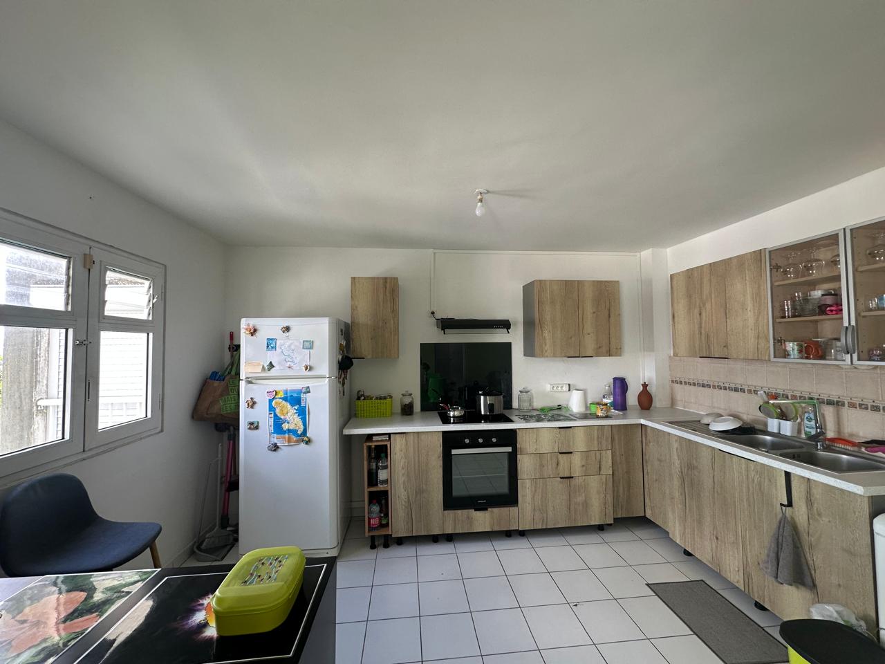 Appartement 4 Pièce(s) Le Lamentin - Photo 2