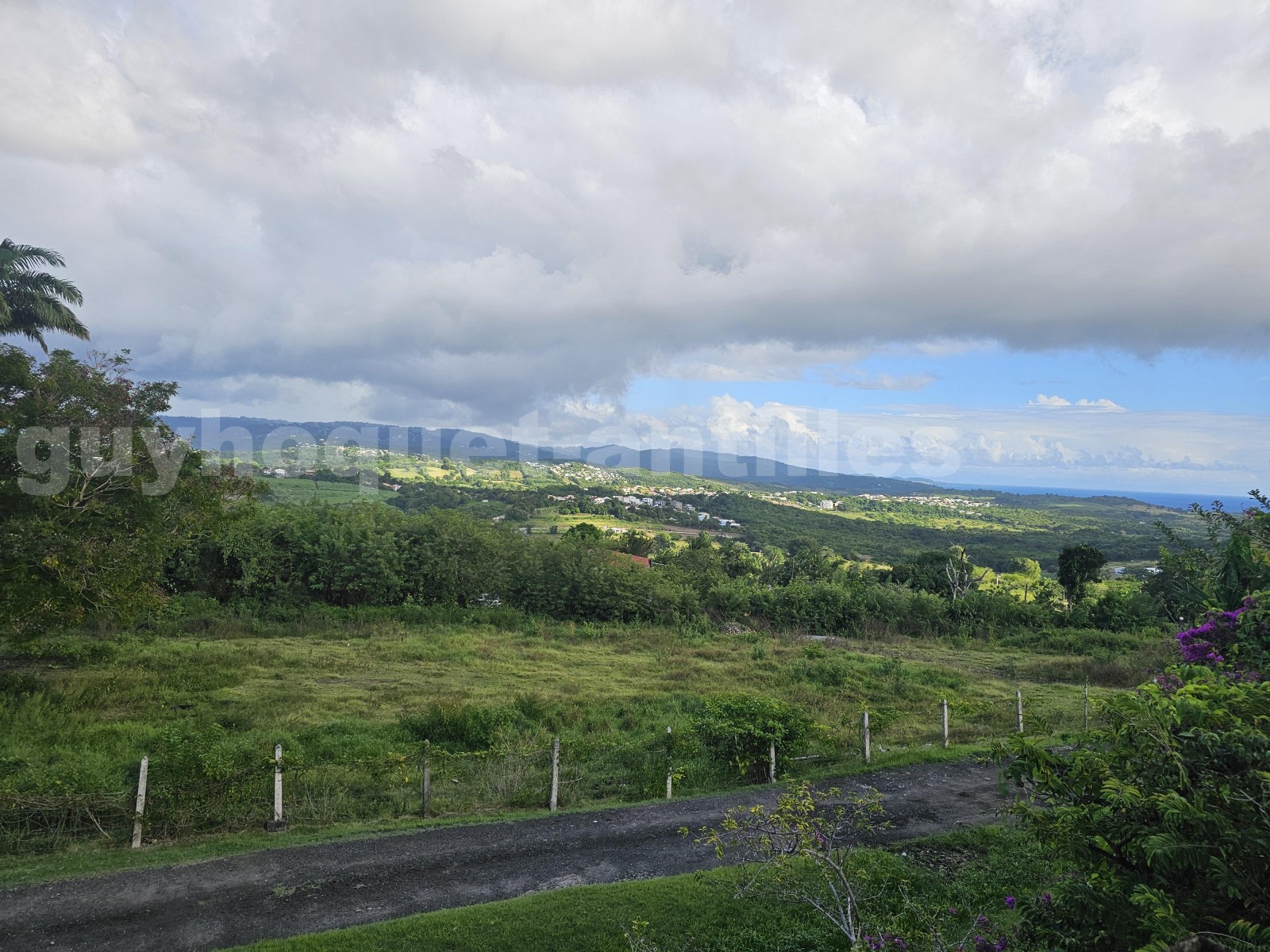 Terrain  RIVIERE-SALEE