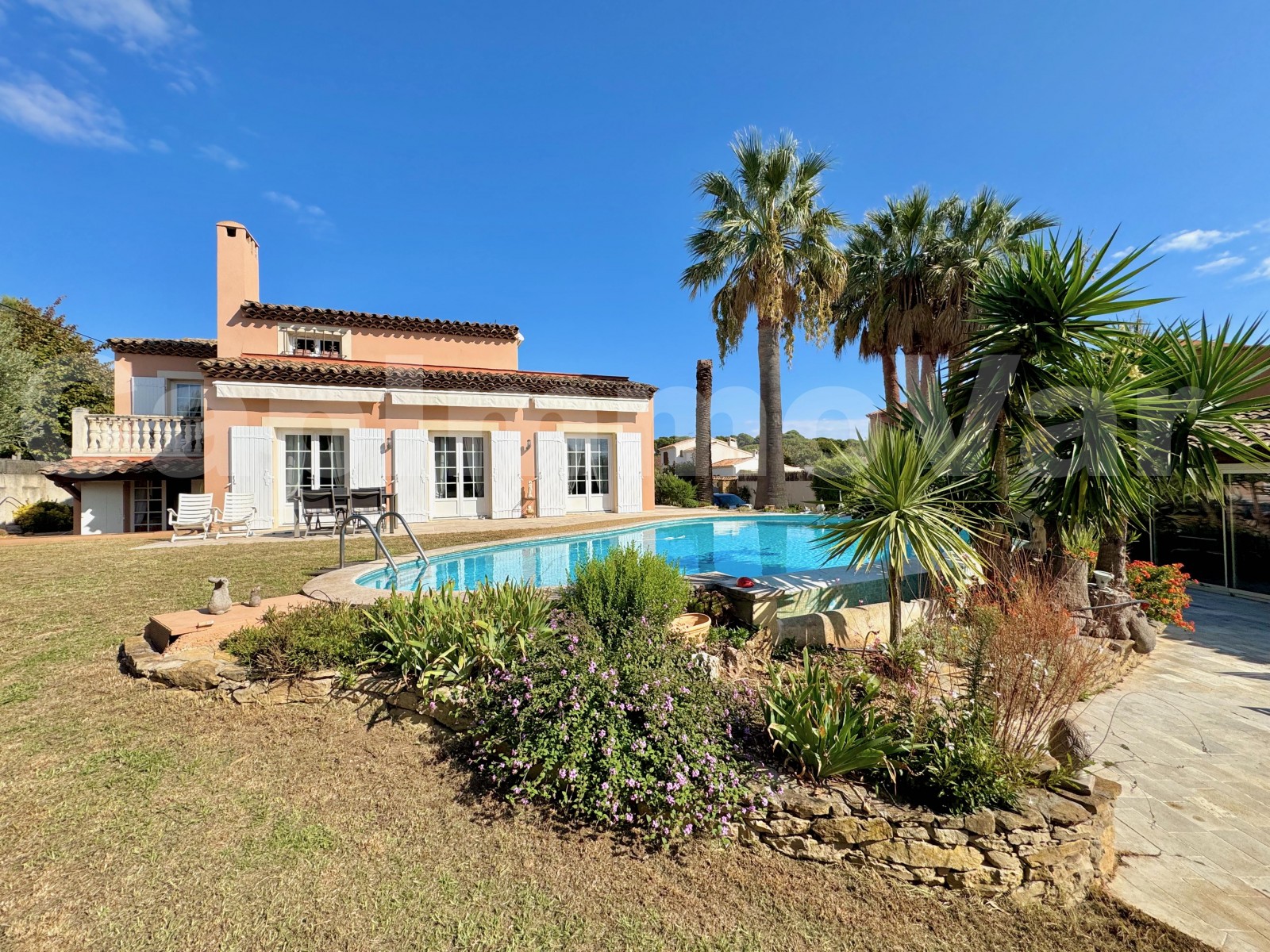 Villa 5 Pièce(s) SANARY-SUR-MER