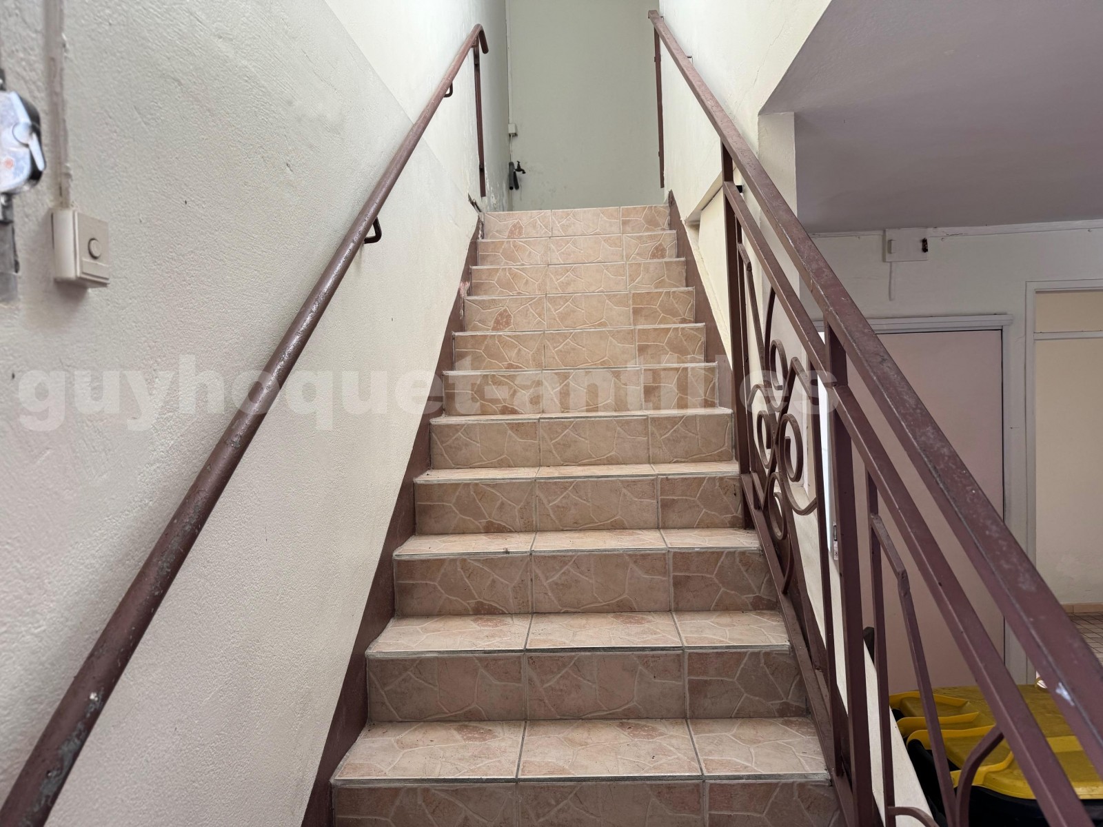 Immeuble 9 Pièce(s) Schoelcher