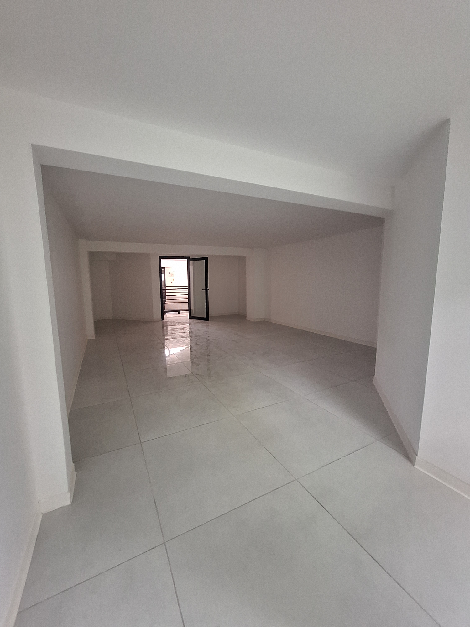 Local d’activités  Fort-de-France