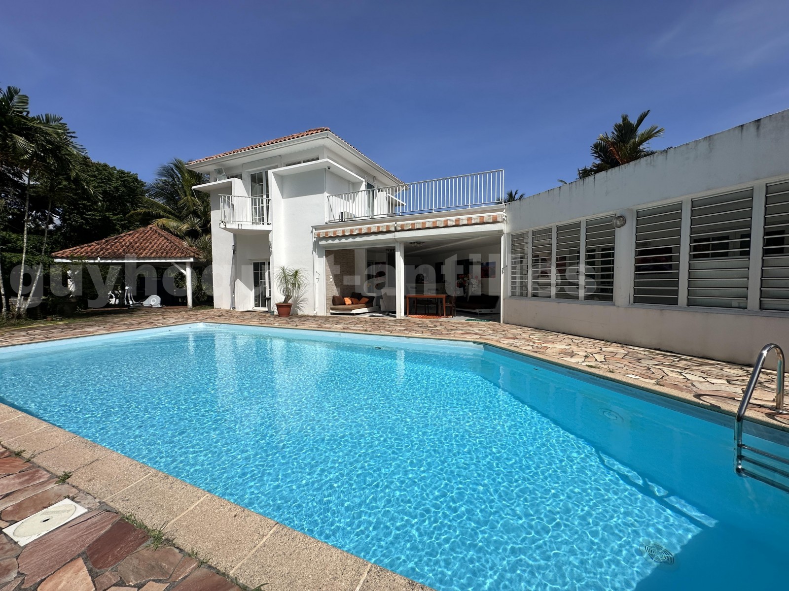 Maison d'architecte 9 Pièce(s) Fort-de-France