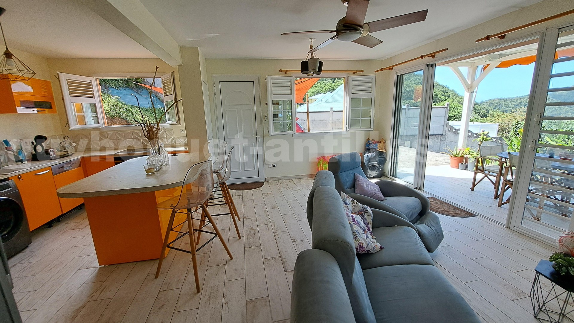 Maison contemporaine 4 Pièce(s) LES ANSES-D'ARLET