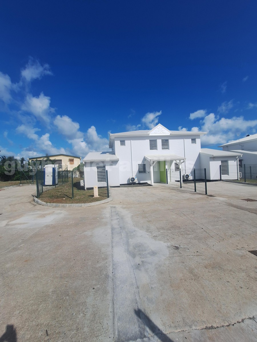 Maison contemporaine 4 Pièce(s) LE DIAMANT