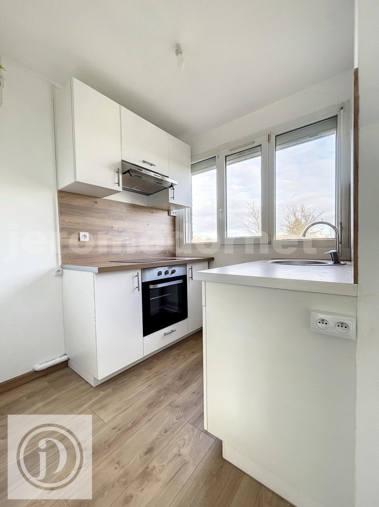 Appartement 3 Pièce(s) BRETEUIL