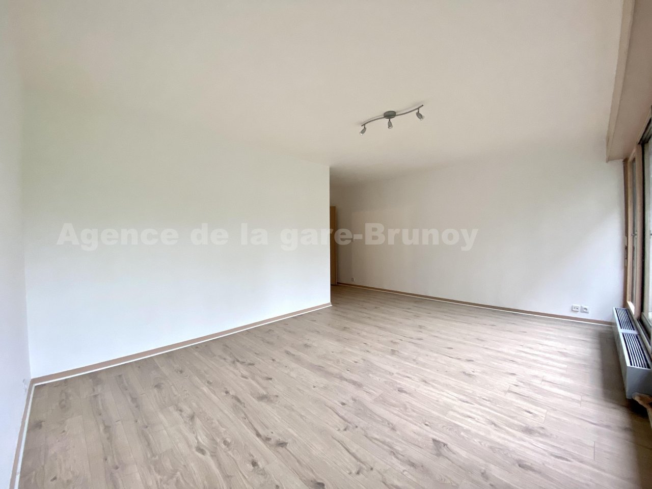 Appartement 1 Pièce(s) BRUNOY
