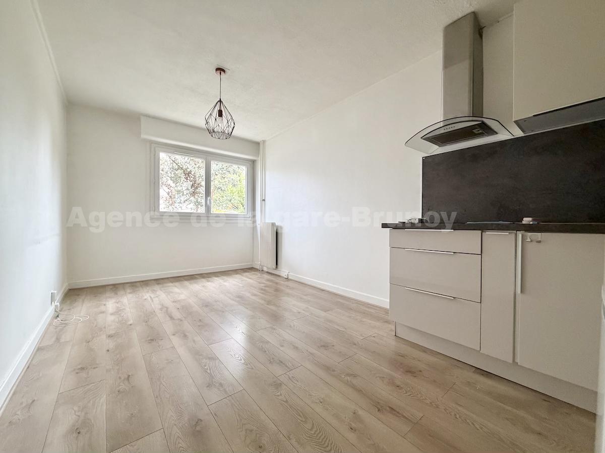 Appartement 2 Pièce(s) YERRES