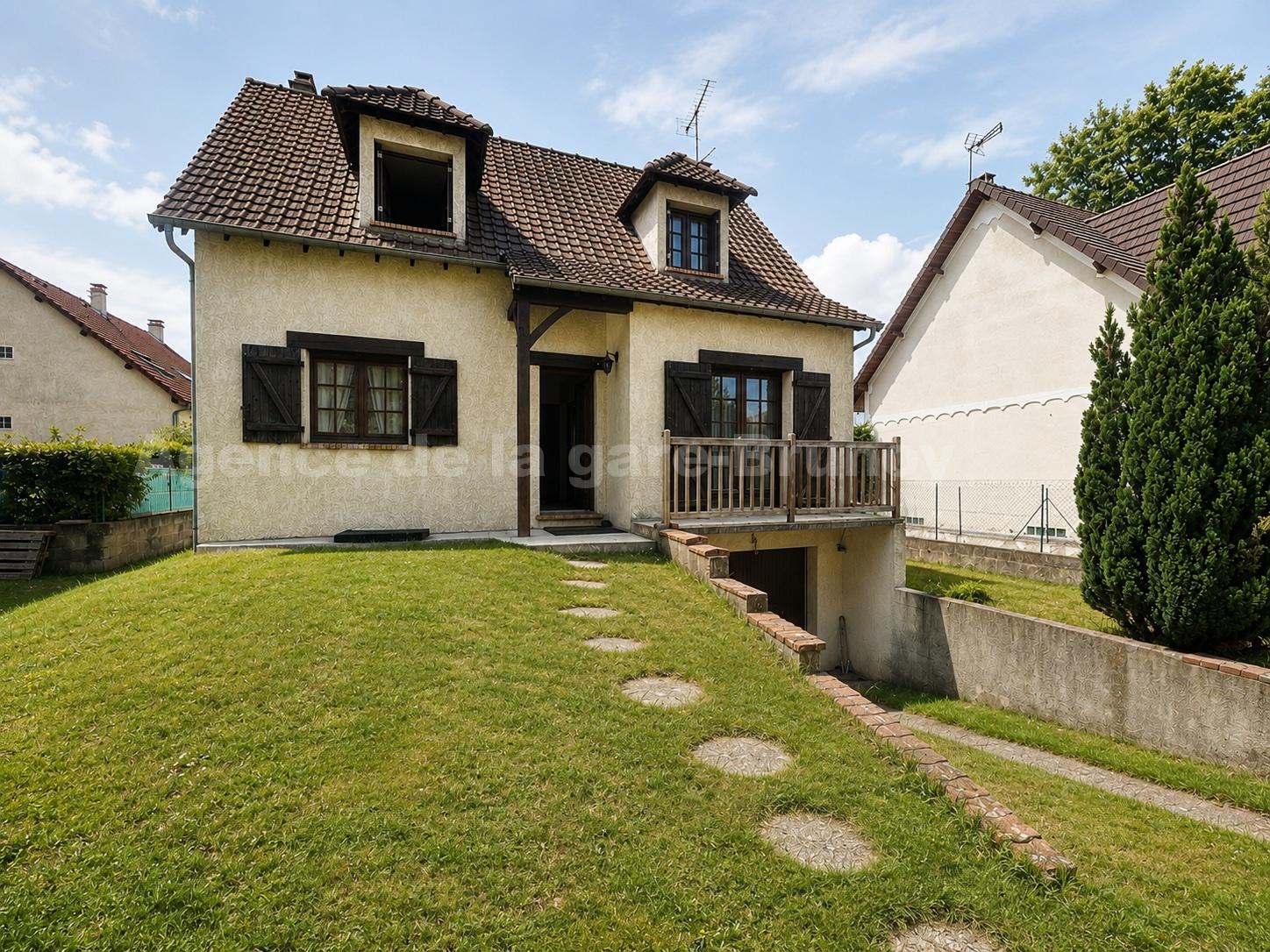 Maison 5 Pièce(s) VILLECRESNES