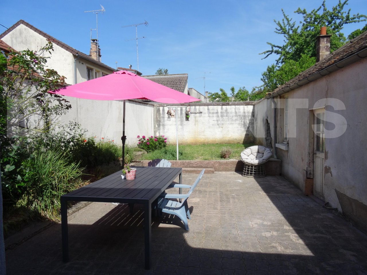 Maison 3 Pièce(s) SENS