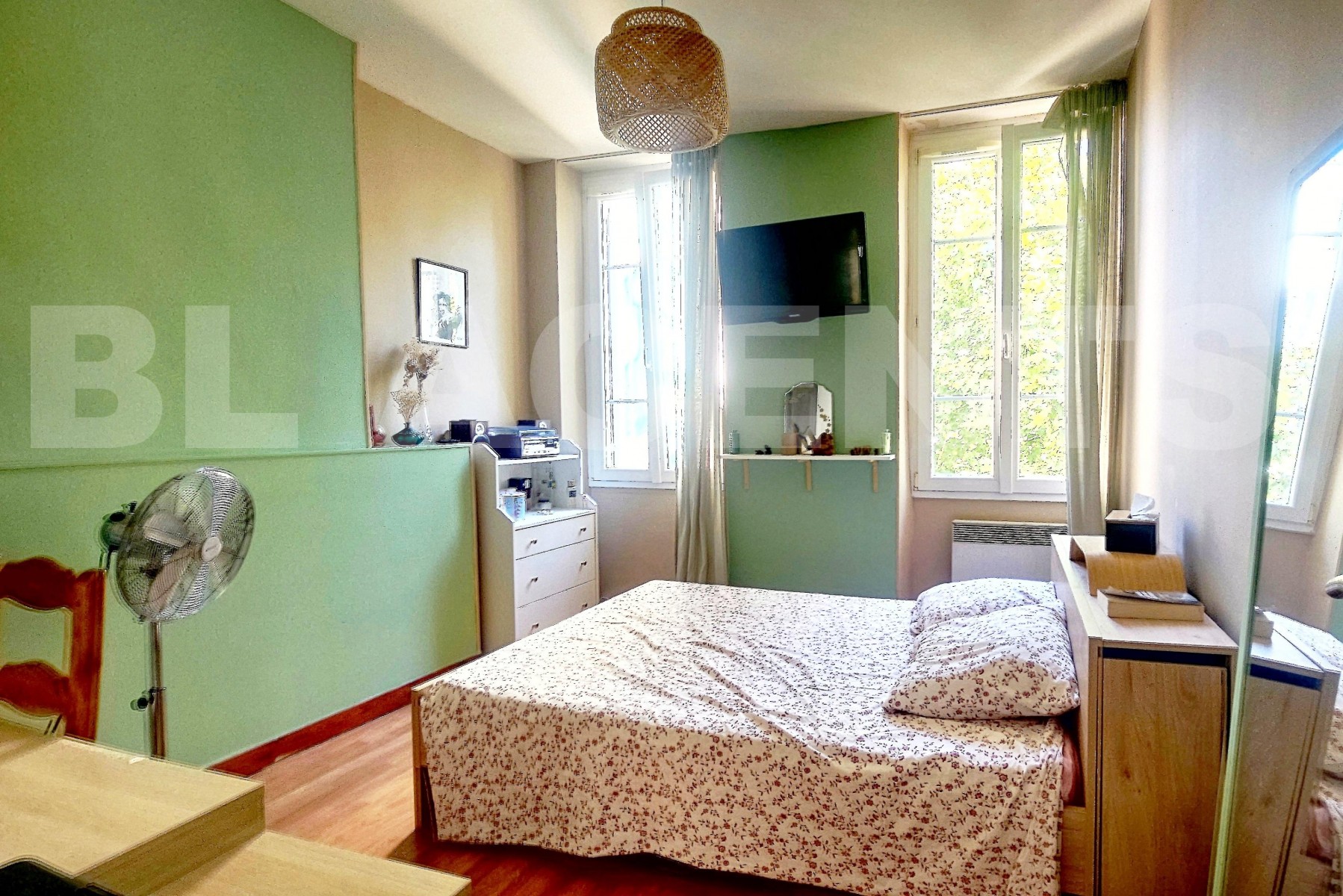 Appartement 3 Pièce(s) MARSEILLE 6EME ARR.