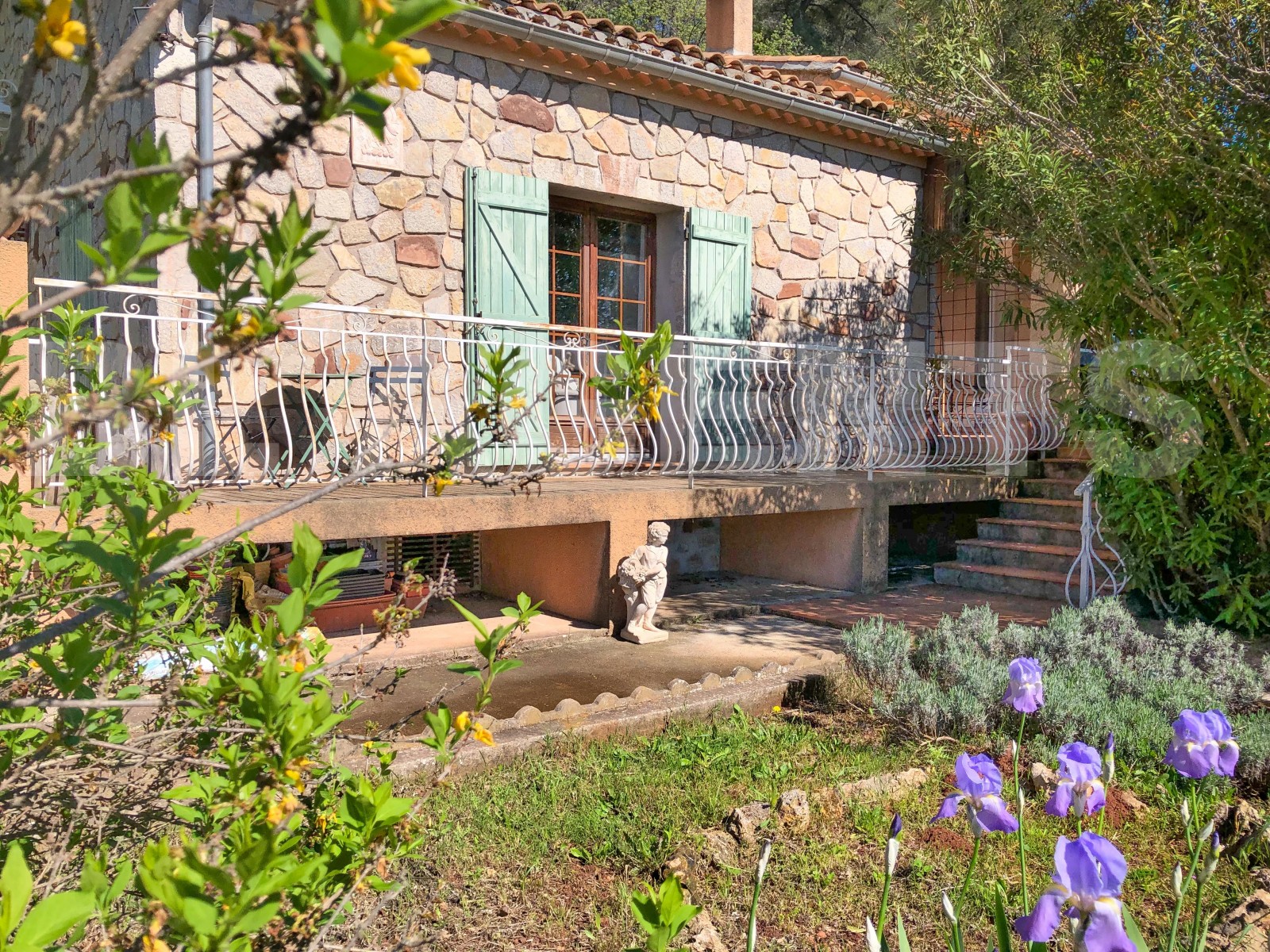 Maison 7 Pièce(s) LE CANNET-DES-MAURES