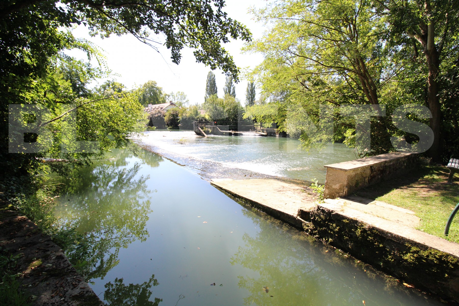 Terrain  COUILLY-PONT-AUX-DAMES