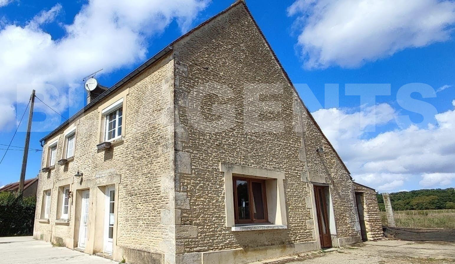 Maison 5 Pièce(s) AUNOU-LE-FAUCON