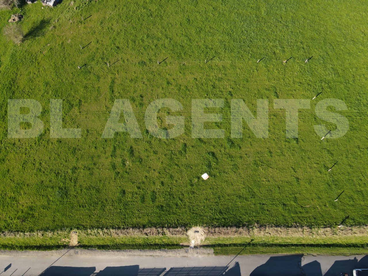 Terrain  BLAGNY