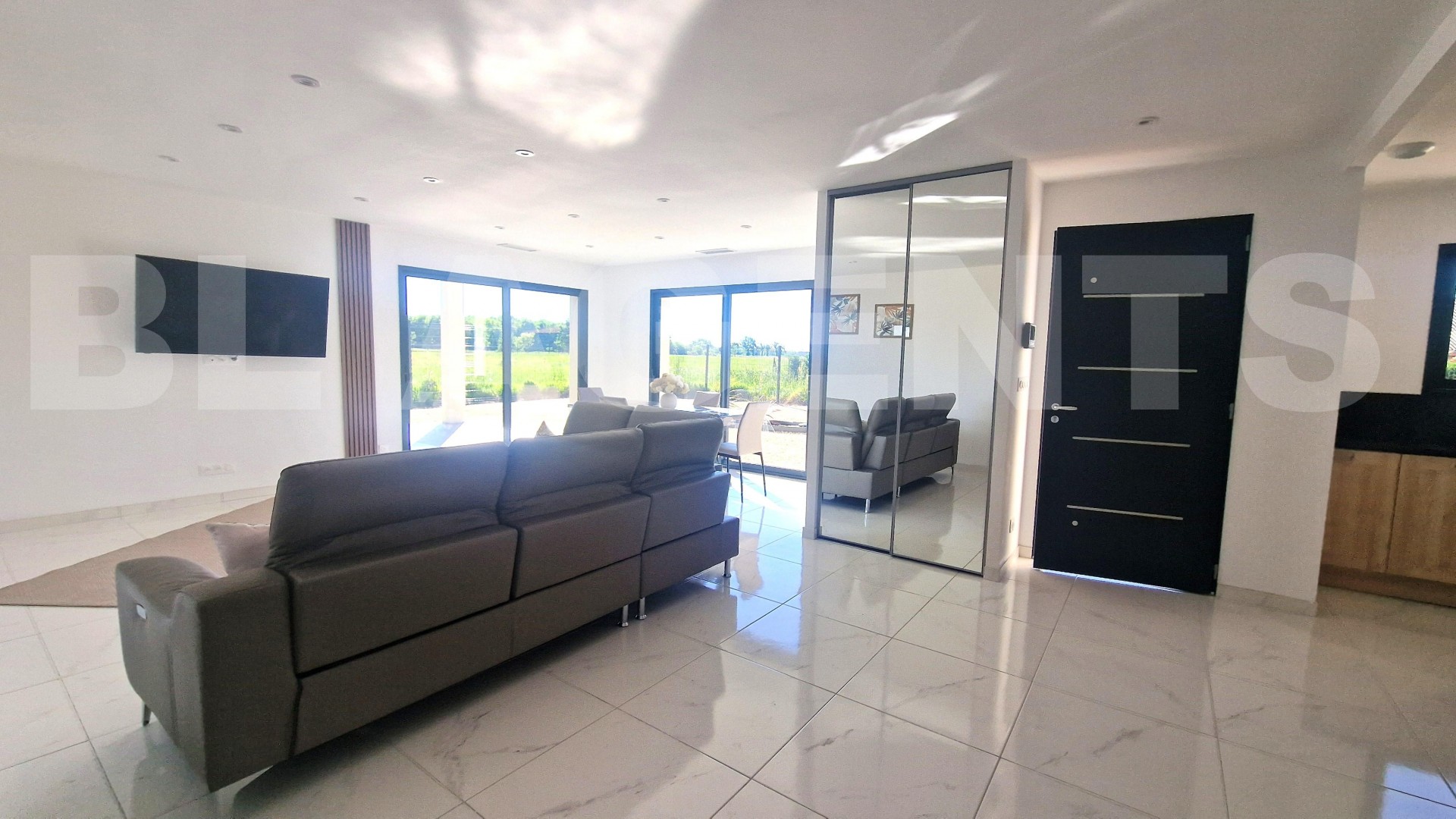 Maison 5 Pièce(s) CASTELSARRASIN