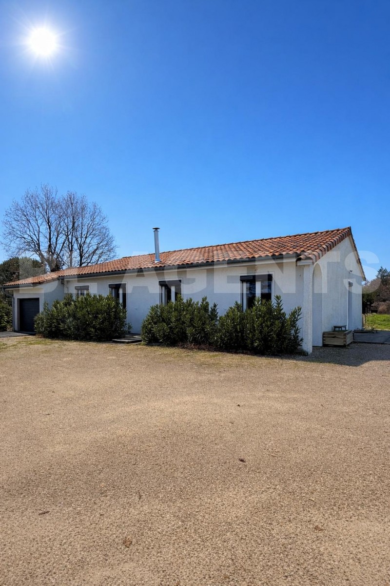 Maison 4 Pièce(s) SAINT-ETIENNE-DE-TULMONT