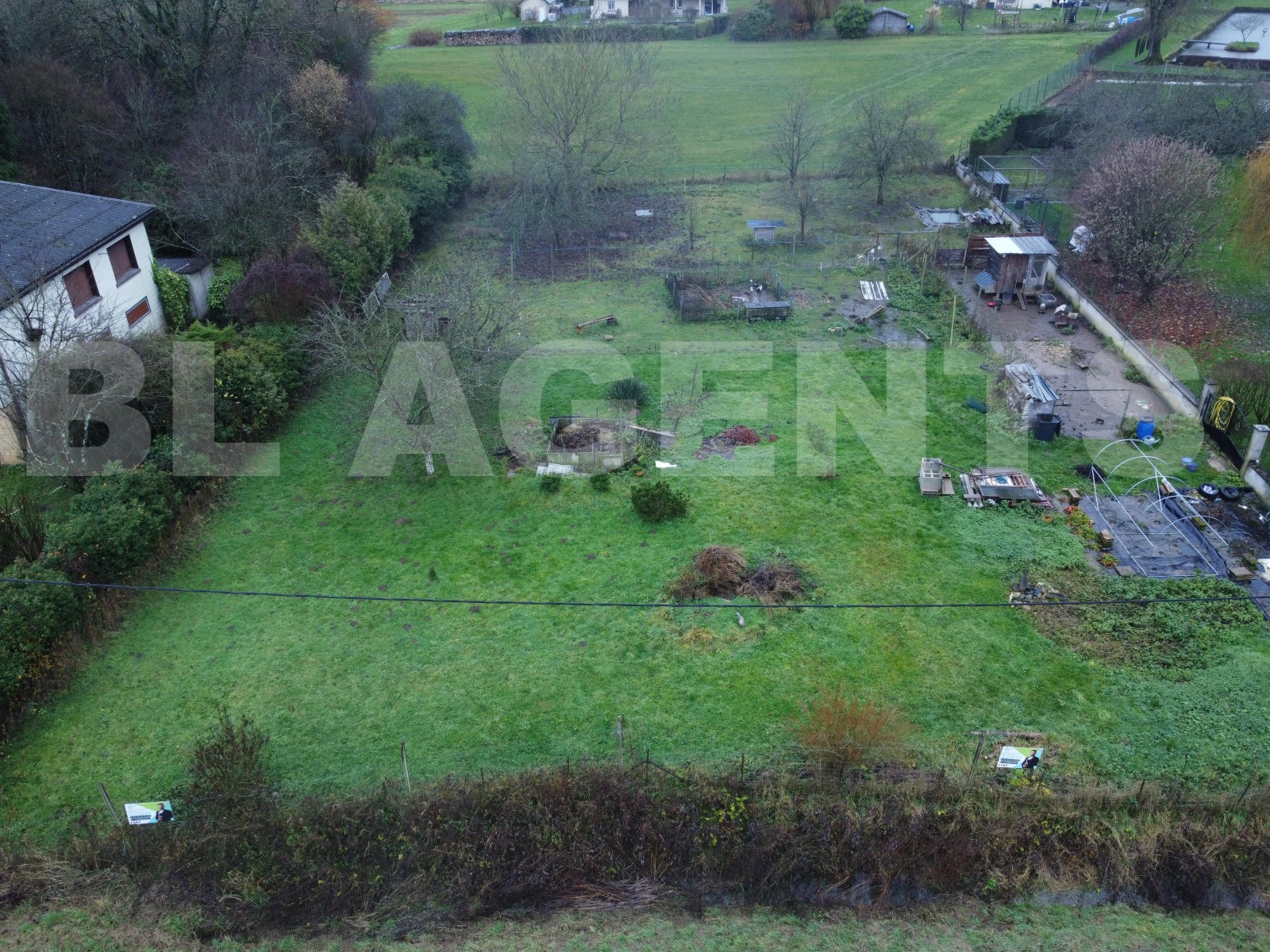 Terrain  AUTRECOURT-ET-POURRON
