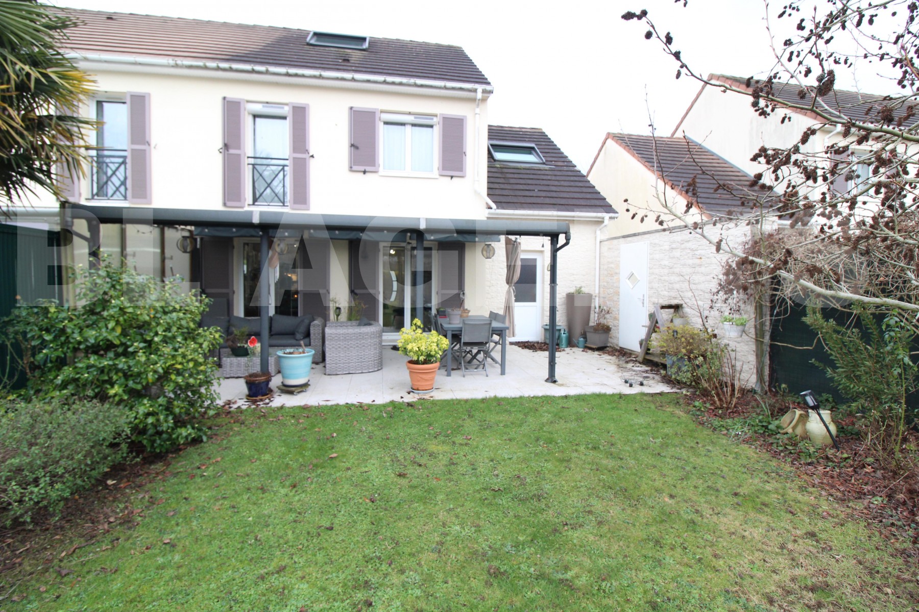 Maison traditionnelle 5 Pièce(s) BAILLY-ROMAINVILLIERS