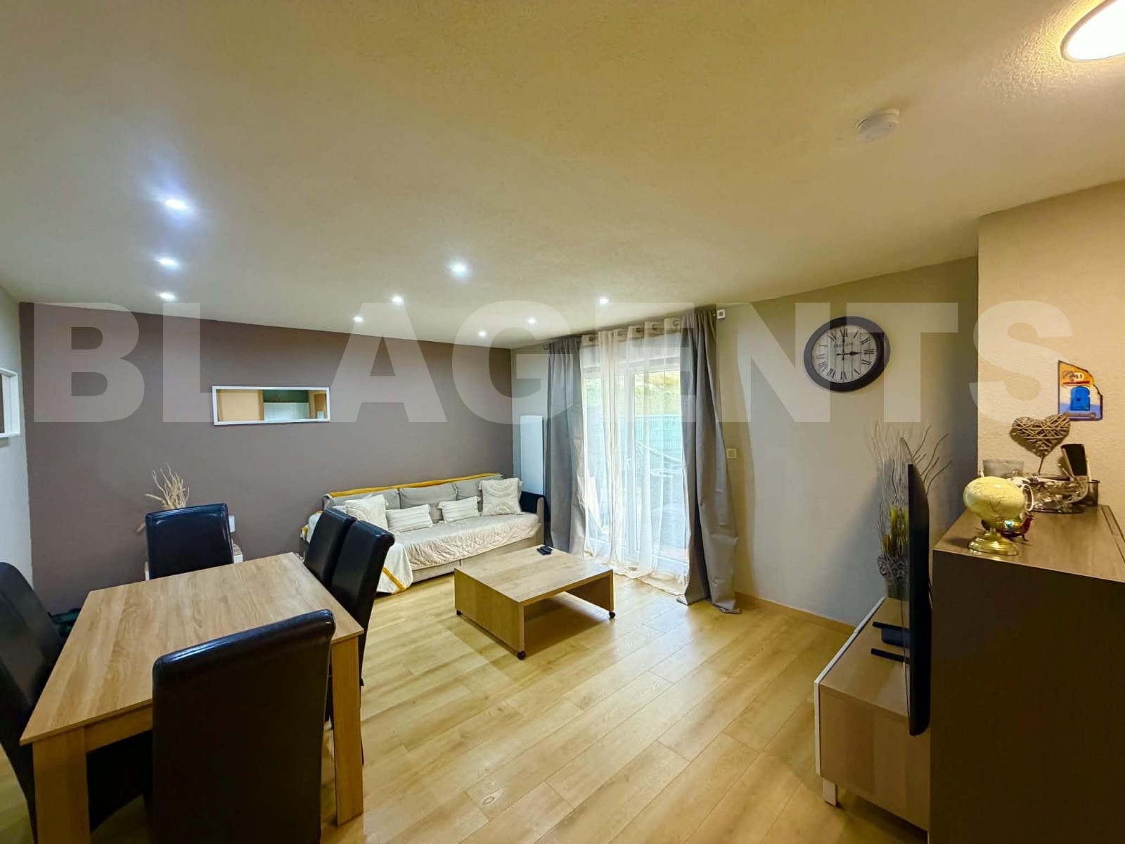 Maison 5 Pièce(s) PREVESSIN-MOENS