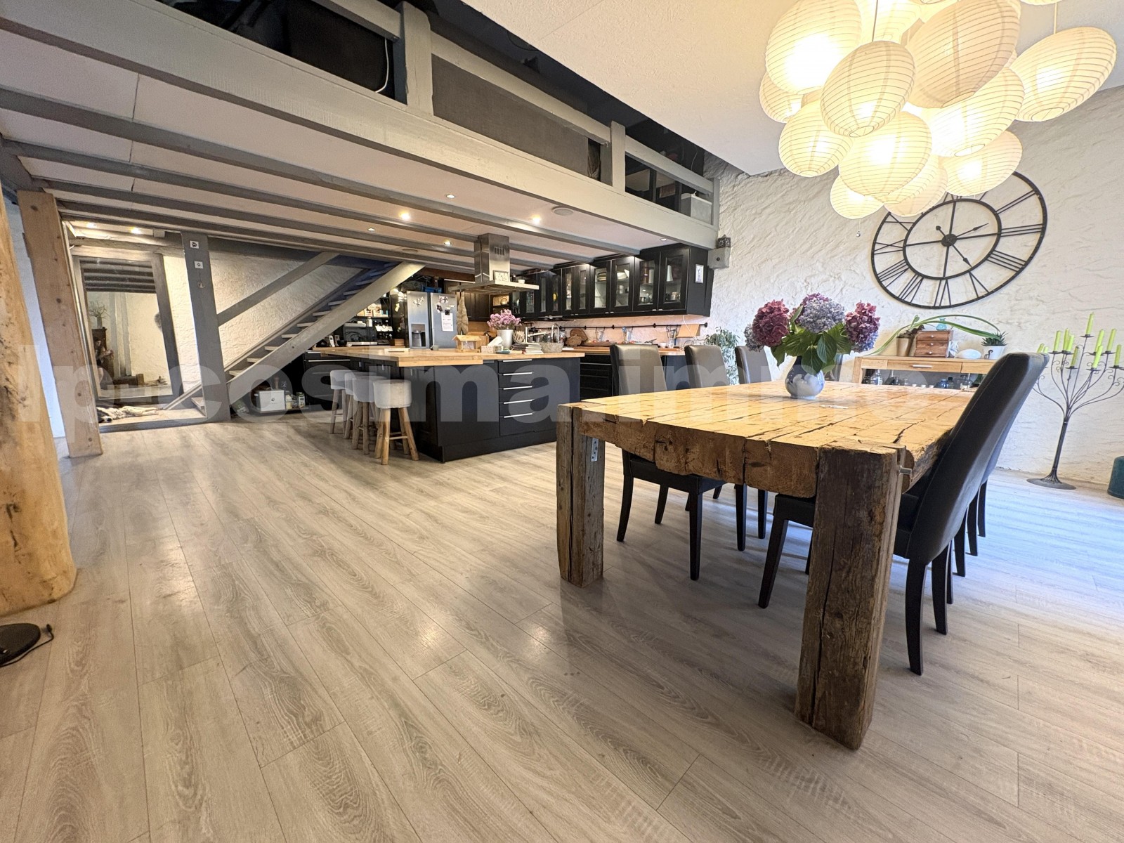 Maison 10 pièces 472 m² · à Chens sur Leman · 472 m² · 1 999 000 €