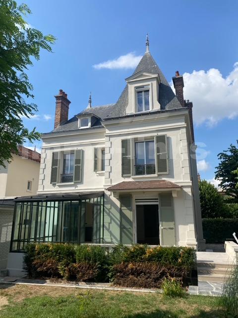 Maison 8 Pièce(s) CHARENTON-LE-PONT