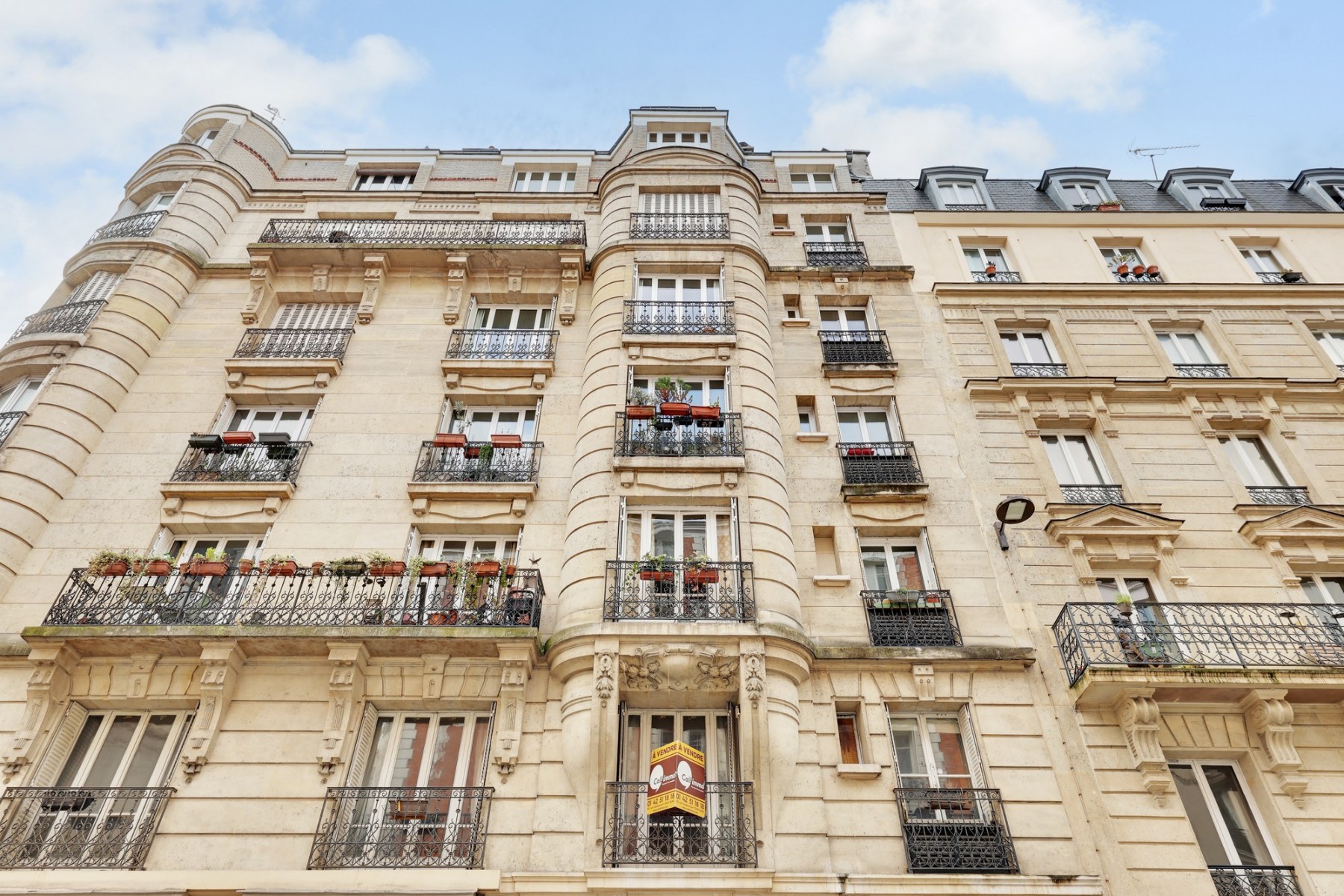 Appartement 2 Pièce(s) PARIS 18EME ARR. - Photo 4