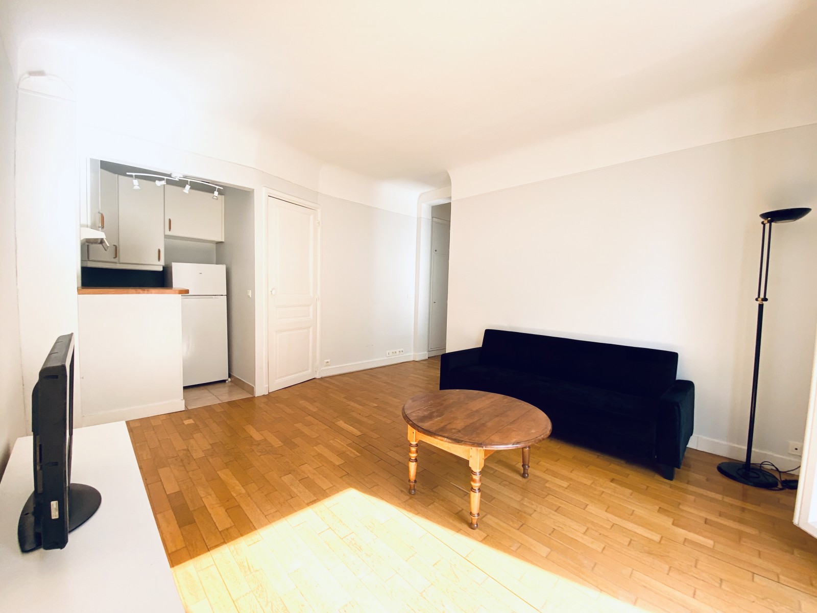 Appartement 2 Pièce(s) PARIS 18EME ARR. - Photo 3