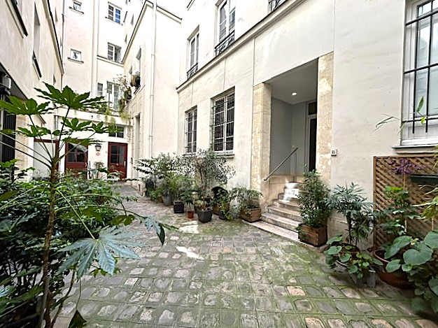 Appartement 4 Pièce(s) PARIS 9EME ARR. - Photo 11
