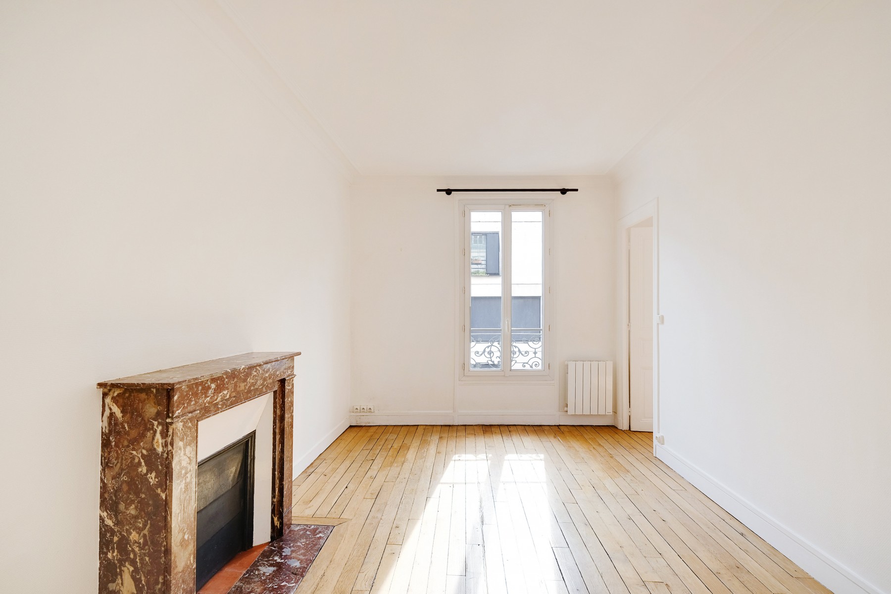 Appartement 2 Pièce(s) PARIS 18EME ARR. - Photo 3
