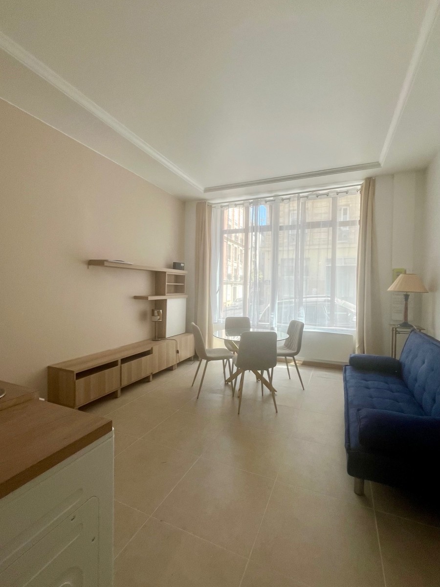 Appartement 2 Pièce(s) PARIS 18EME ARR.