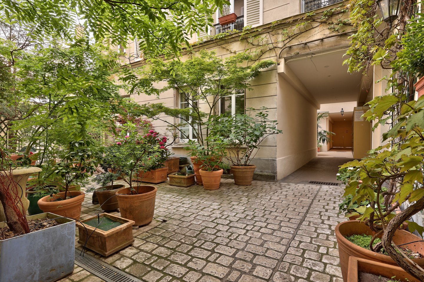 Appartement 2 Pièce(s) PARIS 18EME ARR. - Photo 4