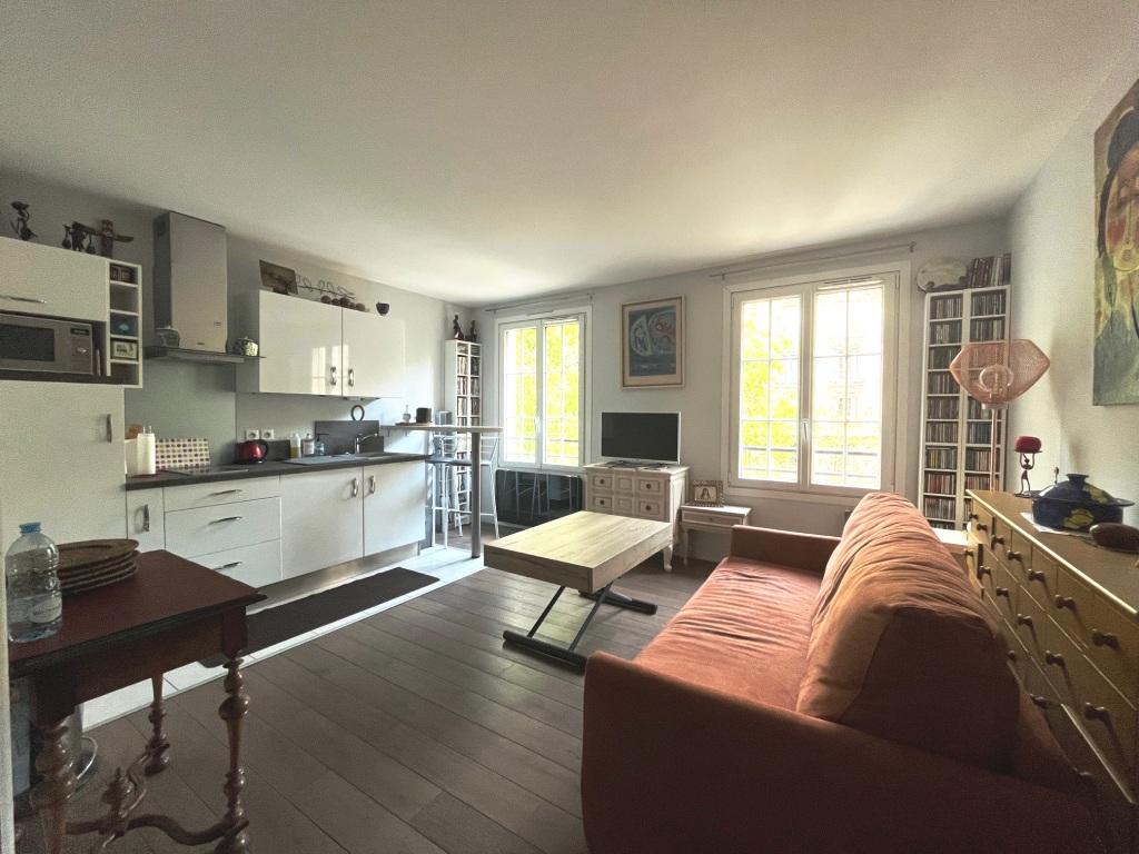 Appartement 2 Pièce(s) PARIS 18EME ARR.