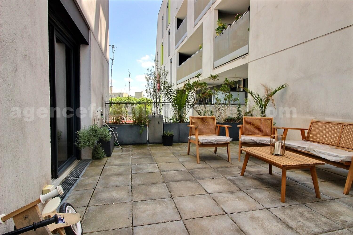 Appartement 4 Pièce(s) MONTREUIL
