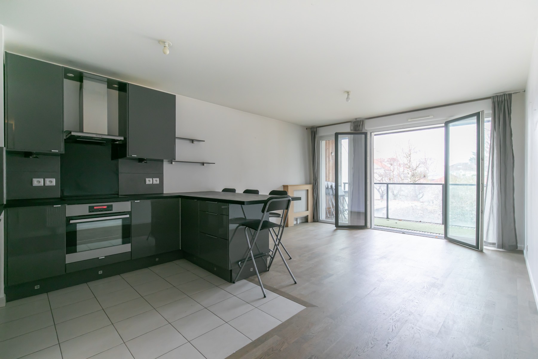 Appartement 3 Pièce(s) ROMAINVILLE