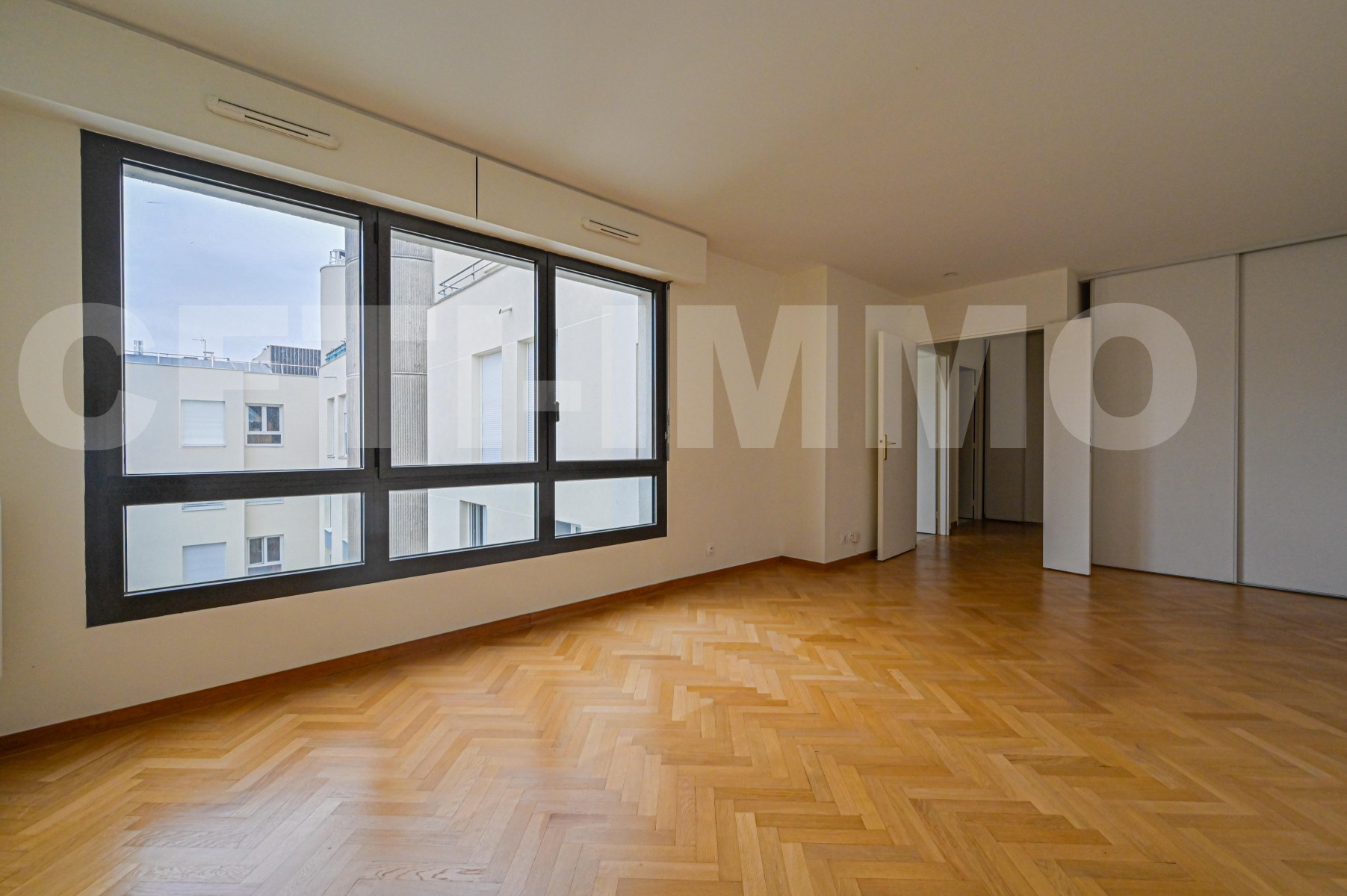 Studio 1 Pièce(s) PARIS 15EME ARR.