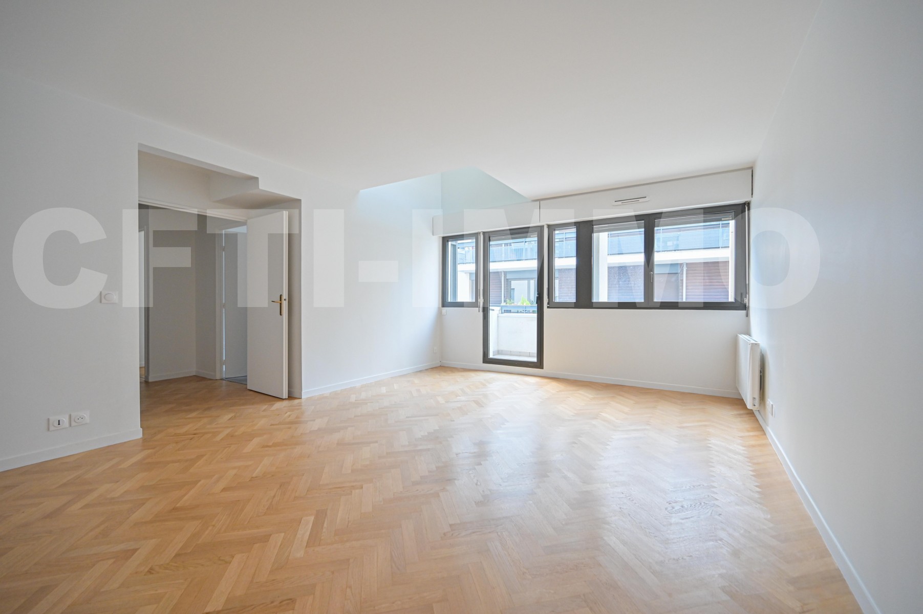 Appartement 5 Pièce(s) PARIS 15EME ARR.