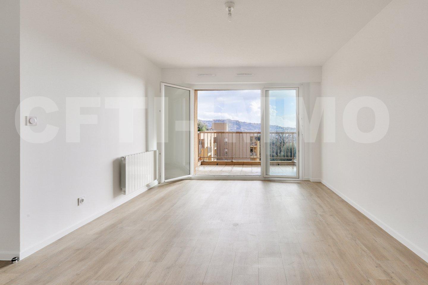 Appartement 3 Pièce(s) SAINT-LAURENT-DU-VAR