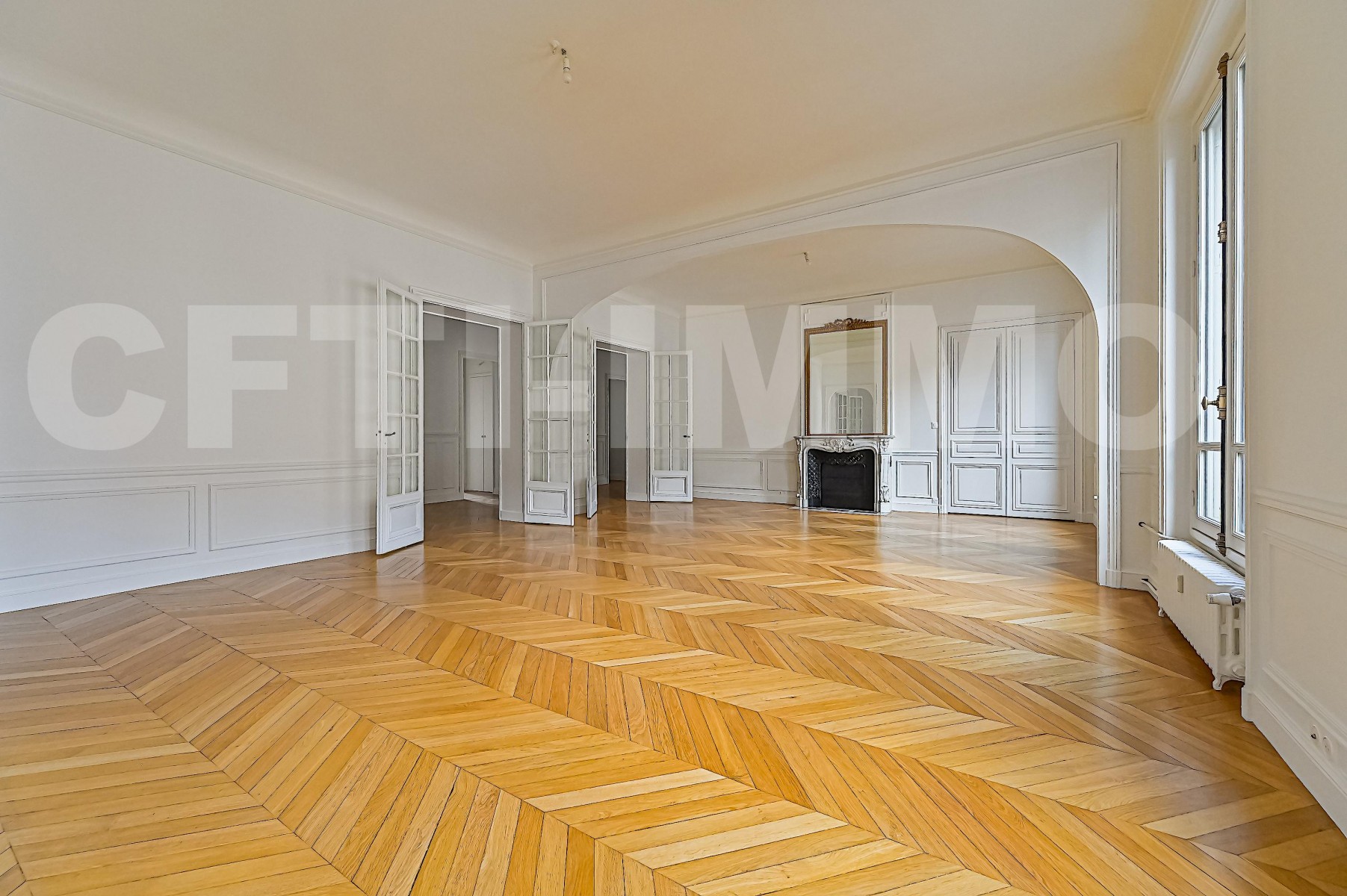 Appartement 6 Pièce(s) PARIS 17EME ARR.